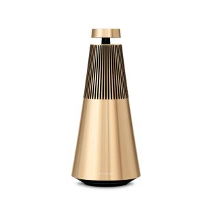 Bang & Olufseni Beosound 2 3rd gen multiruum Wifi kõlar on kuldsest alumiiniumist ning disainilt koonuse kujuline