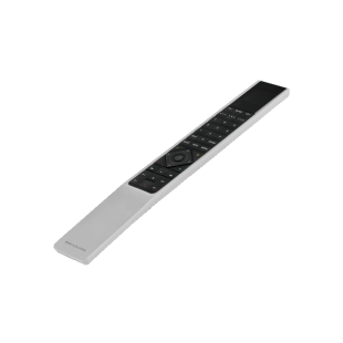 Bang & Olufsen BeoRemote One juhtpult on Bluetooth ühendusega, pulti ümbritseb matt-hõbe alumiinium