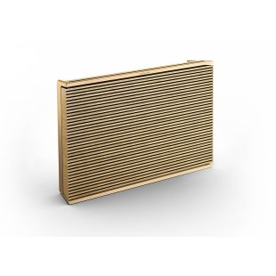 Bang & Olufseni Beosound Level multiruum Wifi kõlar on kuldse alumiiniumraamiga ning tammepuust kõlari kattega