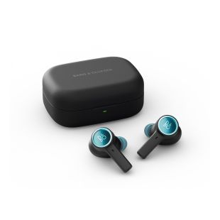 Bang & Olufseni Beoplay EX m&uuml;rasummutavad Bluetooth k&otilde;rvaklapid on musta kestaga ning siniste detailidega