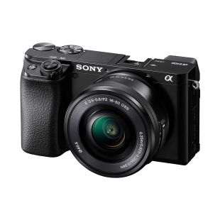 Корпус гибридной фотокамеры Sony a6100, комплект 16-50 мм, черный