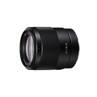 Полнокадровый широкоугольный объектив Sony 35 мм f/1,8.