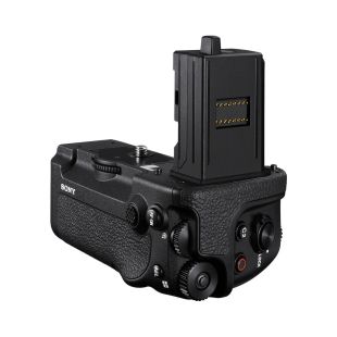 Sony akutald a7RM6 hübriidkaamerale VG-C6