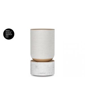 Bang & Olufseni Beosound Balance multiruum Wifi kõlar on marmorist alusel helehallist kangast kõlari kattega