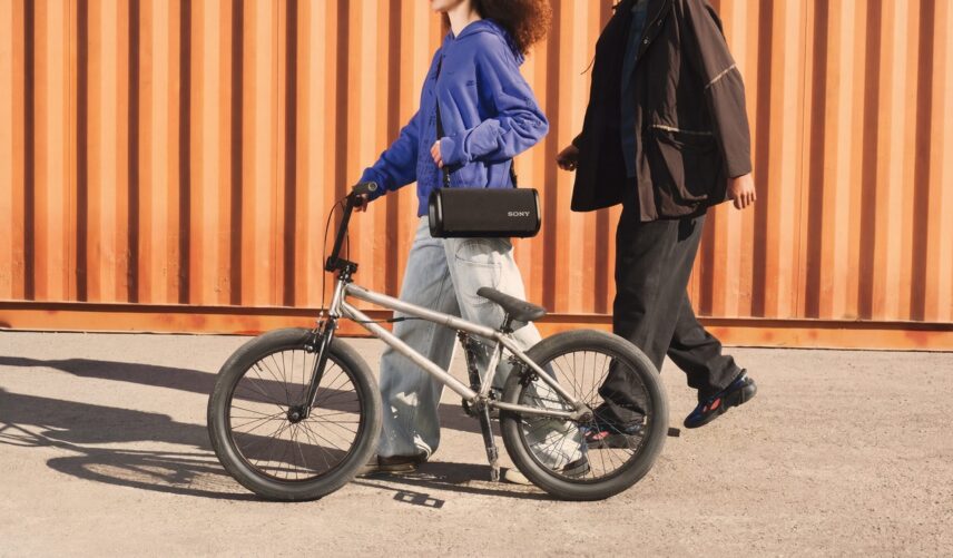 Võimas bass igale seiklusele: milline Sony kaasaskantav kõlar õue kaasa haarata?