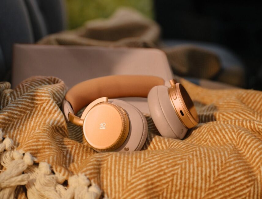 Aku läbi, klapid prügikasti? Beoplay H100 lõpetab selle raiskamise