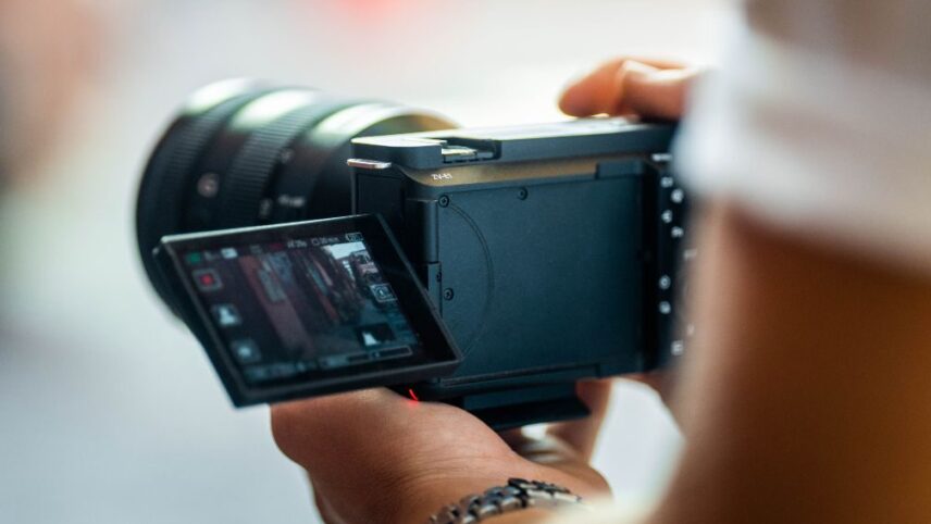 Telefoniga tehtud puhkusevideod ei aja enam asja ära? Vaatame Sony vlogi-kaamerate valikut