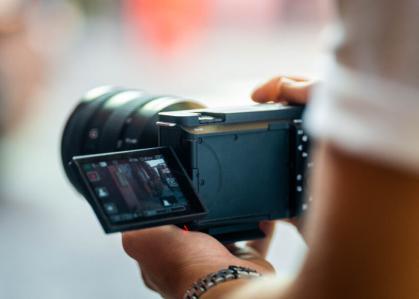 Sony ZV-E1 võimas vlogijatele mõeldud kaamera on lõpuks Eestis kohal